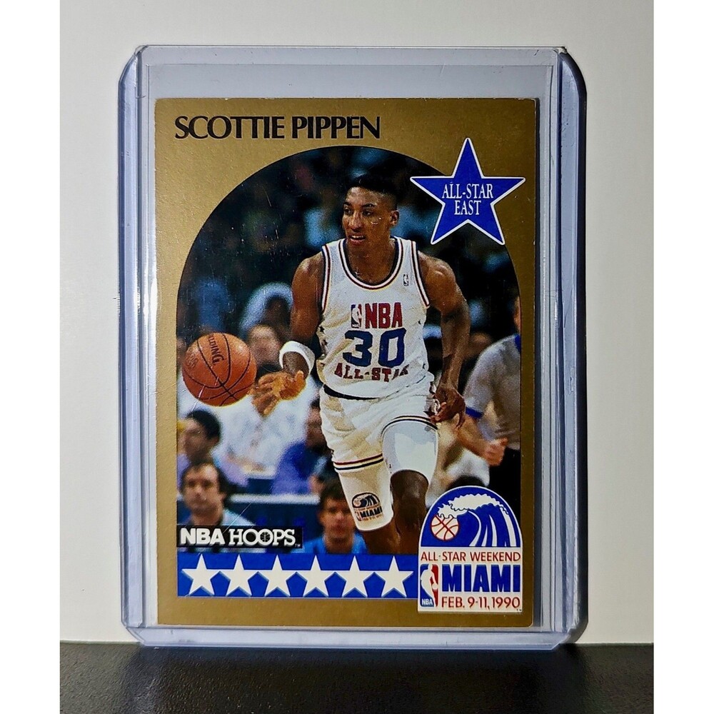 Scottie Pippen 1990 NBA Hoops NBA #9 Card Chicago Bulls